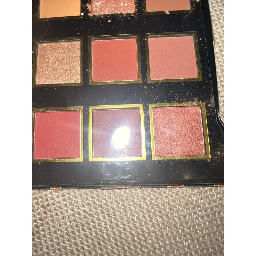 NEW Cheetos Flamin' Hot Eyeshadow Palette Makeup Eye Shadow